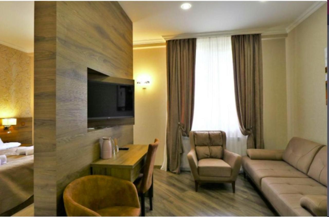 Sunset Tbilisi Luxury Aparthotel Kültér fotó